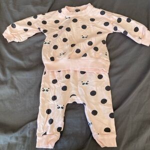 Bundles Baby Place Sweatsuit